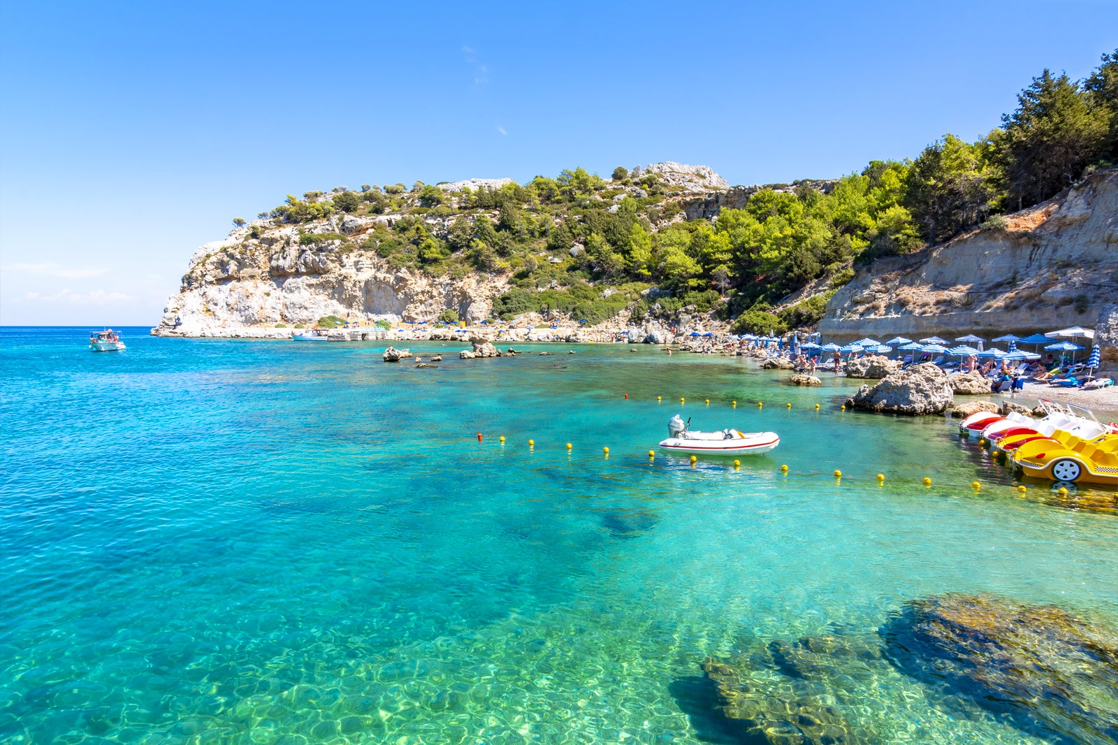 https://mdw-travel-data-us-east-1.s3.amazonaws.com/img/country/Greece/Faliraki-Beach/img_03.jpg