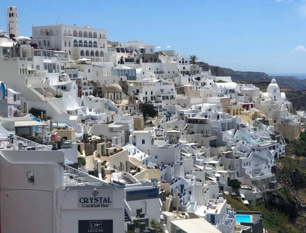https://mdw-travel-data-us-east-1.s3.amazonaws.com/img/country/Greece/Fira/img_03.jpg