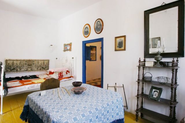 https://mdw-travel-data-us-east-1.s3.amazonaws.com/img/country/Greece/Folklore-Museum-of-Xanthi/img_03.jpg
