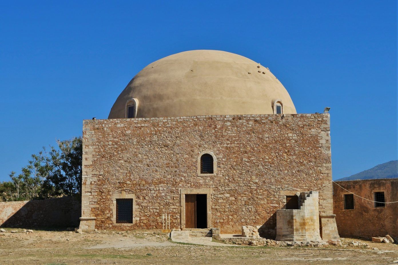 https://mdw-travel-data-us-east-1.s3.amazonaws.com/img/country/Greece/Fortezza-Fortress/img_02.jpg