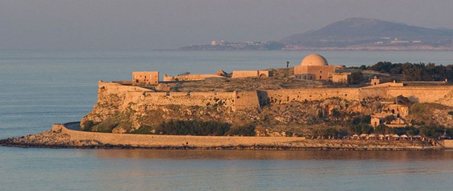 https://mdw-travel-data-us-east-1.s3.amazonaws.com/img/country/Greece/Fortezza-Fortress/img_03.jpg