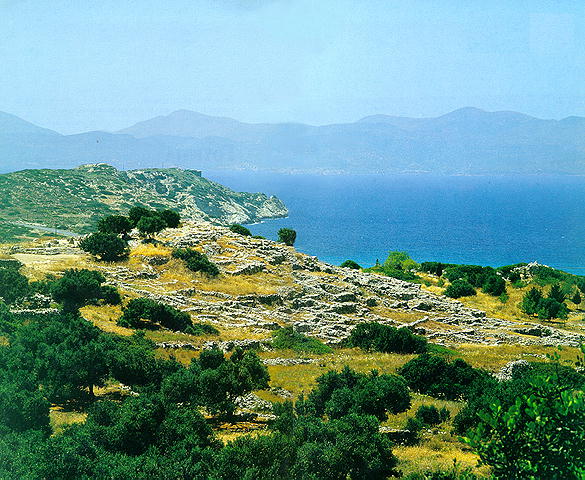 https://mdw-travel-data-us-east-1.s3.amazonaws.com/img/country/Greece/Gournia/img_02.jpg