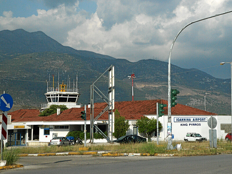 https://mdw-travel-data-us-east-1.s3.amazonaws.com/img/country/Greece/Ioannina-National-Airport/img_02.jpg