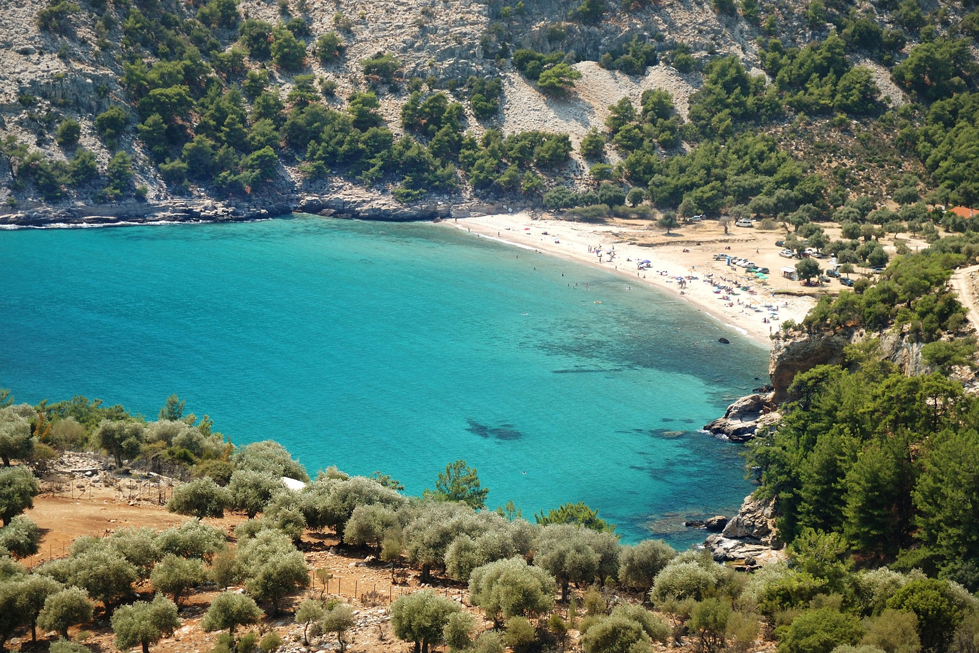 https://mdw-travel-data-us-east-1.s3.amazonaws.com/img/country/Greece/Kefalos-Beach/img_03.jpg