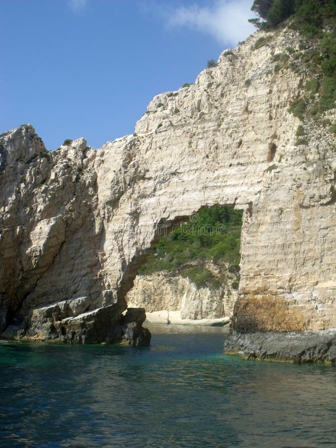 https://mdw-travel-data-us-east-1.s3.amazonaws.com/img/country/Greece/Keri-Caves/img_05.jpg