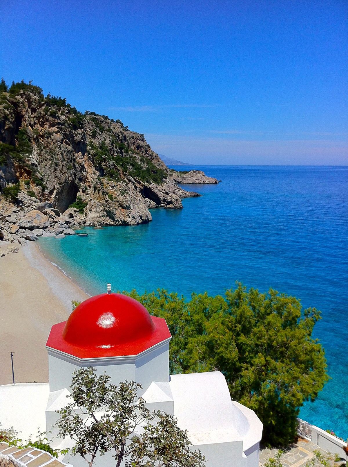 https://mdw-travel-data-us-east-1.s3.amazonaws.com/img/country/Greece/Kyra-Panagia/img_02.jpg