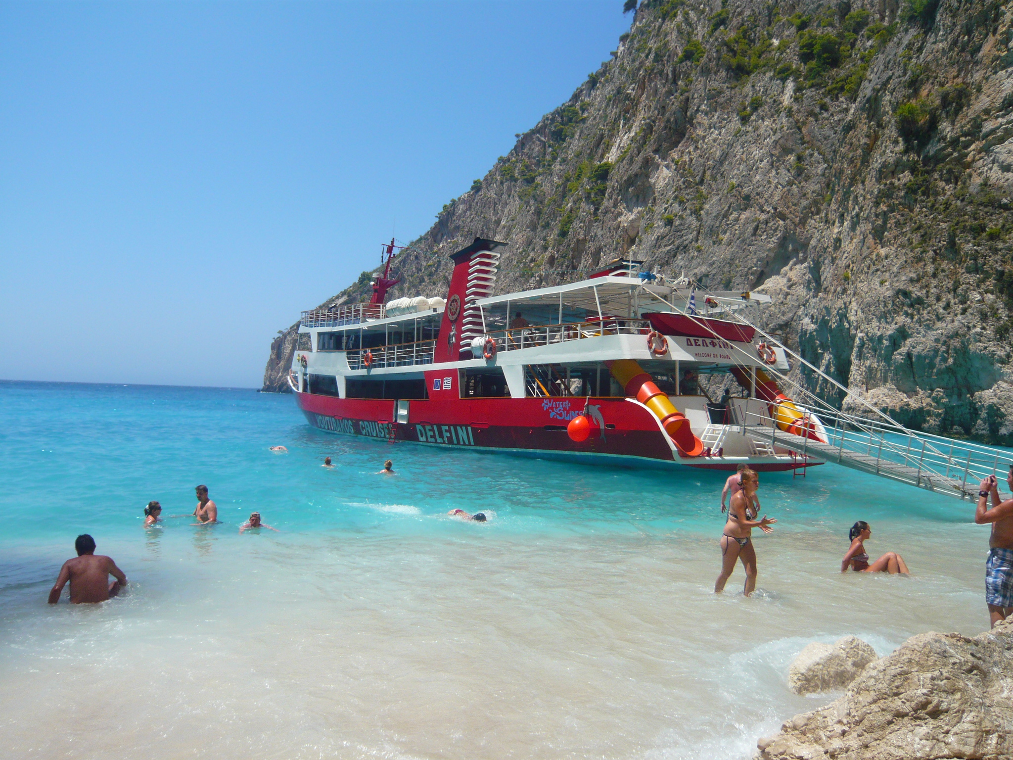 https://mdw-travel-data-us-east-1.s3.amazonaws.com/img/country/Greece/Laganas-Beach/img_02.jpg