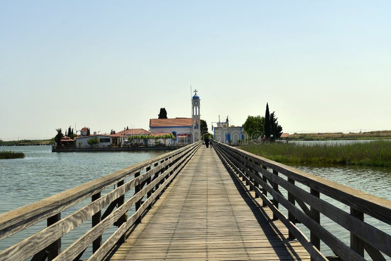 https://mdw-travel-data-us-east-1.s3.amazonaws.com/img/country/Greece/Lake-Vistonida/img_00.jpg