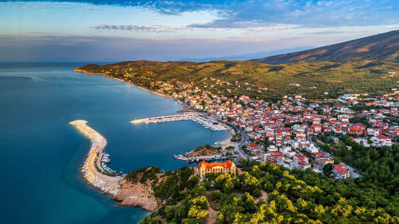 https://mdw-travel-data-us-east-1.s3.amazonaws.com/img/country/Greece/Limenaria-Village/img_02.jpg