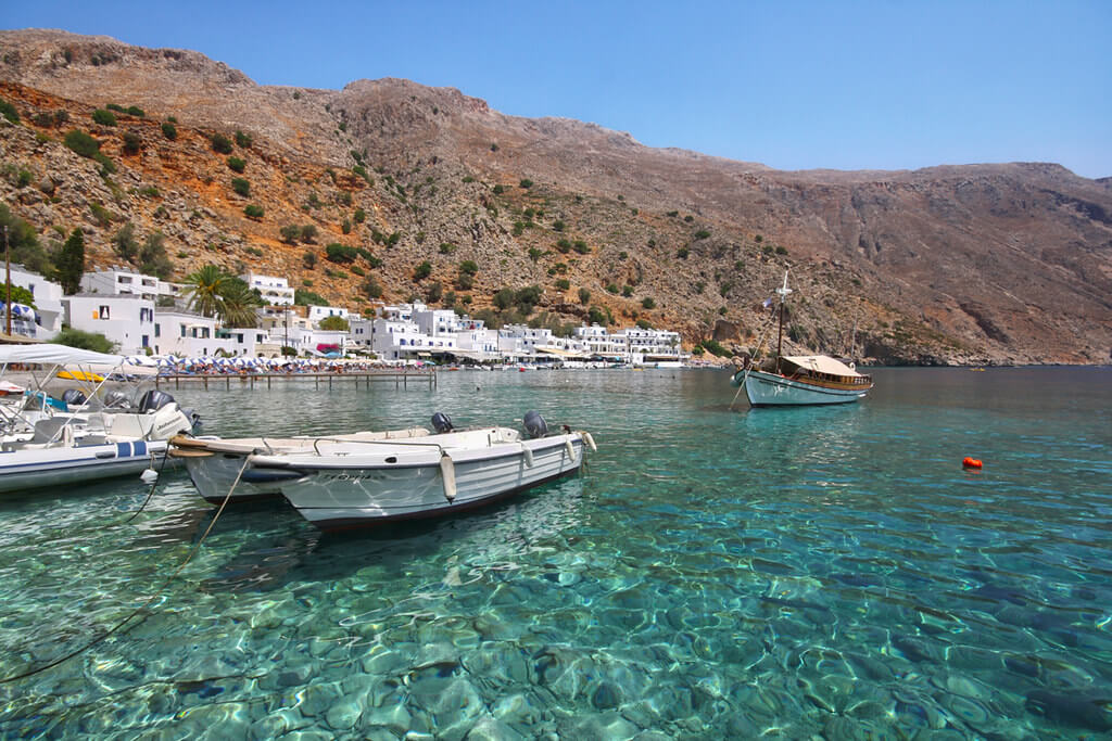 https://mdw-travel-data-us-east-1.s3.amazonaws.com/img/country/Greece/Loutro/img_02.jpg