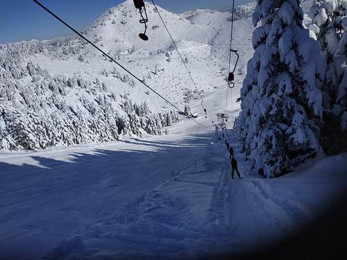 https://mdw-travel-data-us-east-1.s3.amazonaws.com/img/country/Greece/Mainalo-Ski-Centre/img_02.jpg