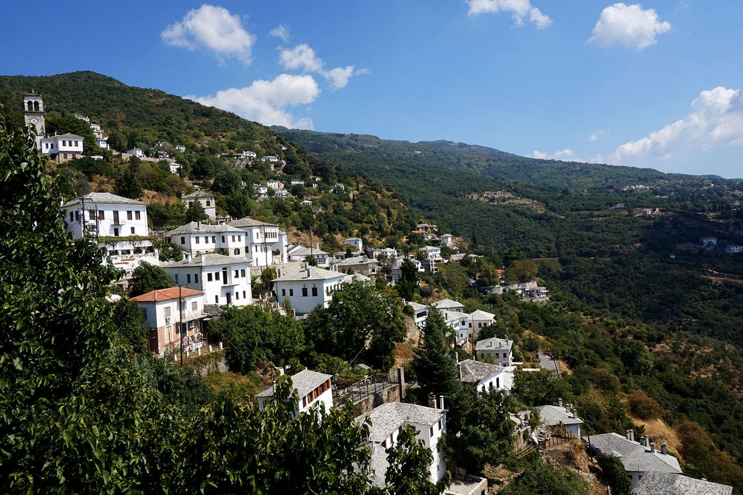 https://mdw-travel-data-us-east-1.s3.amazonaws.com/img/country/Greece/Makrinitsa-Village/img_01.jpg