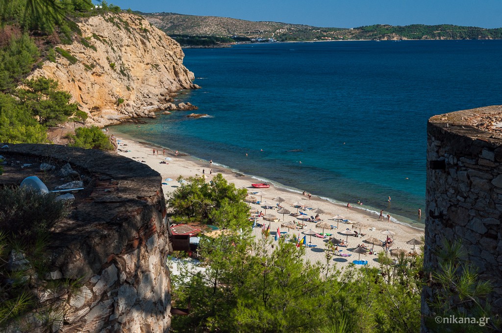https://mdw-travel-data-us-east-1.s3.amazonaws.com/img/country/Greece/Metalia-Beach/img_01.jpg