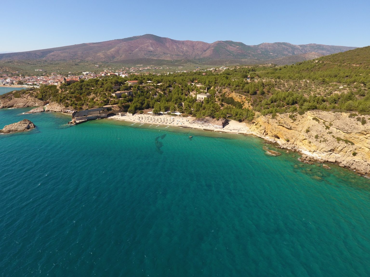 https://mdw-travel-data-us-east-1.s3.amazonaws.com/img/country/Greece/Metalia-Beach/img_03.jpg