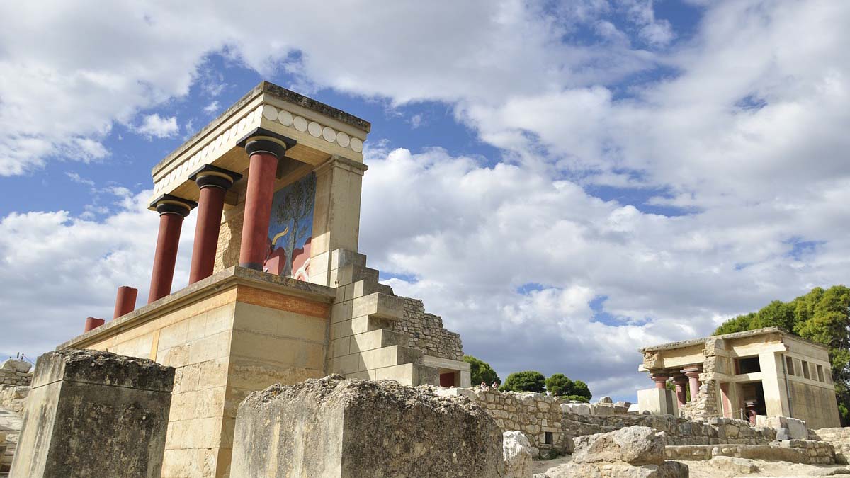 https://mdw-travel-data-us-east-1.s3.amazonaws.com/img/country/Greece/Minoans-World/img_01.jpg