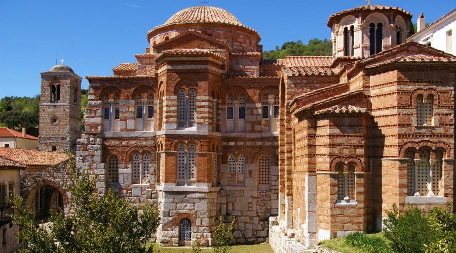 https://mdw-travel-data-us-east-1.s3.amazonaws.com/img/country/Greece/Monastery-of-Hosios-Loukas/img_01.jpg