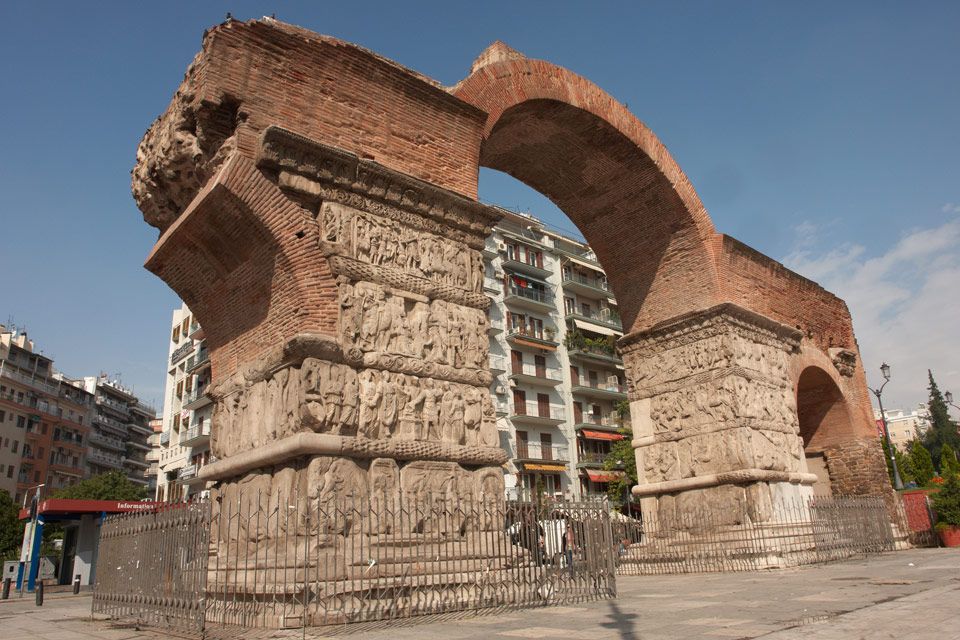 https://mdw-travel-data-us-east-1.s3.amazonaws.com/img/country/Greece/Monument-of-Karamanlis/img_01.jpg