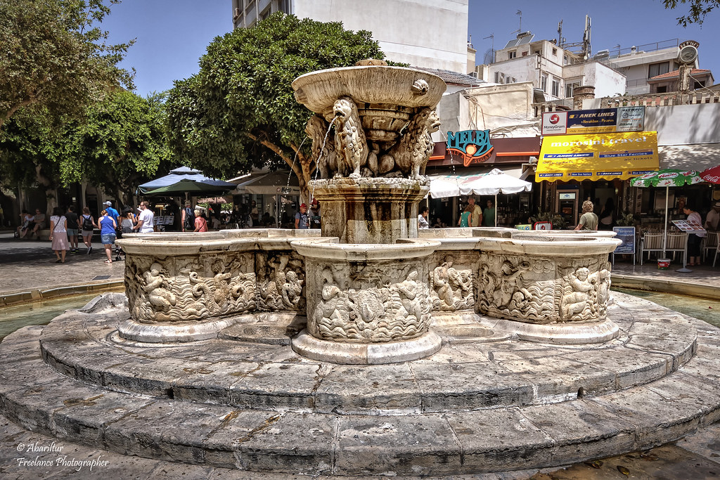 https://mdw-travel-data-us-east-1.s3.amazonaws.com/img/country/Greece/Morosini-Fountain--Lions-Fountain-/img_02.jpg