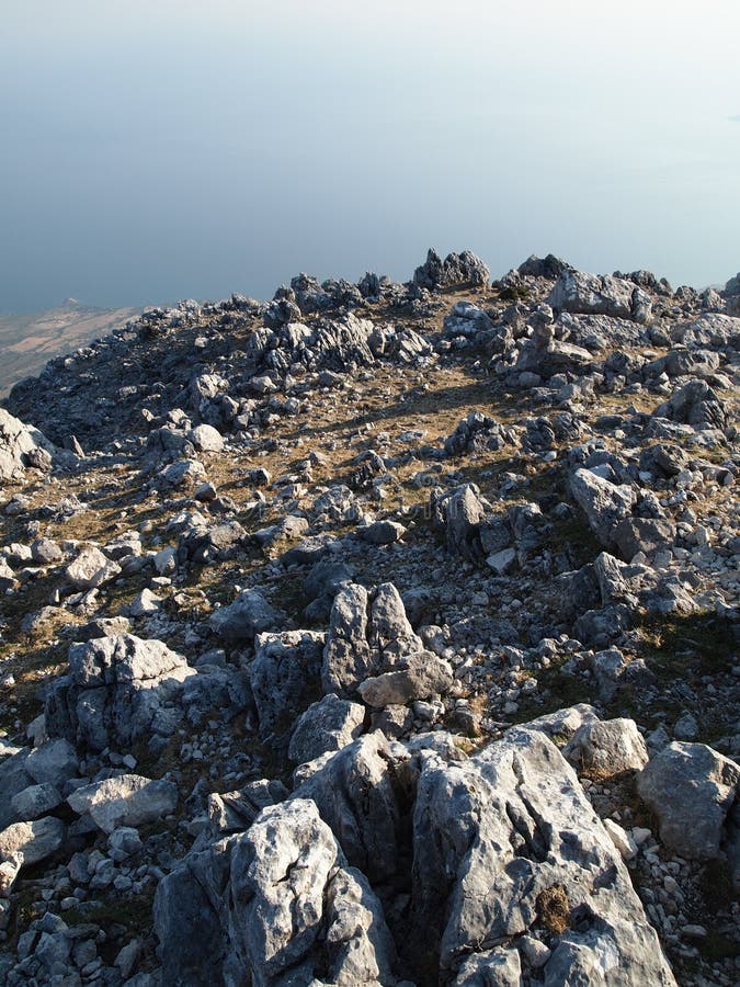 https://mdw-travel-data-us-east-1.s3.amazonaws.com/img/country/Greece/Mount-Ainos/img_04.jpg