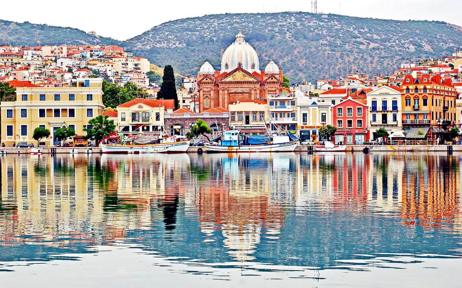 https://mdw-travel-data-us-east-1.s3.amazonaws.com/img/country/Greece/Museums-of-Lesbos/img_01.jpg