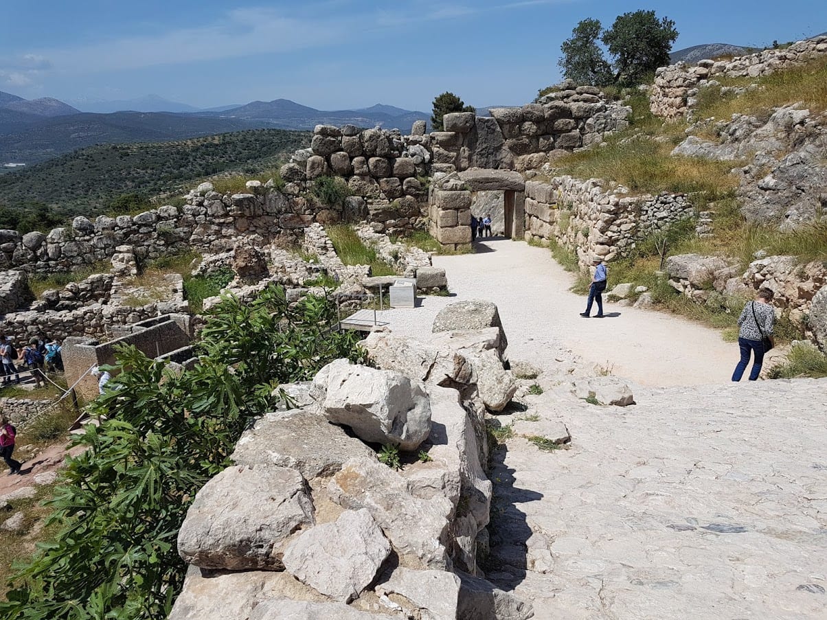 https://mdw-travel-data-us-east-1.s3.amazonaws.com/img/country/Greece/Mycenae-Archaeological-Site/img_01.jpg