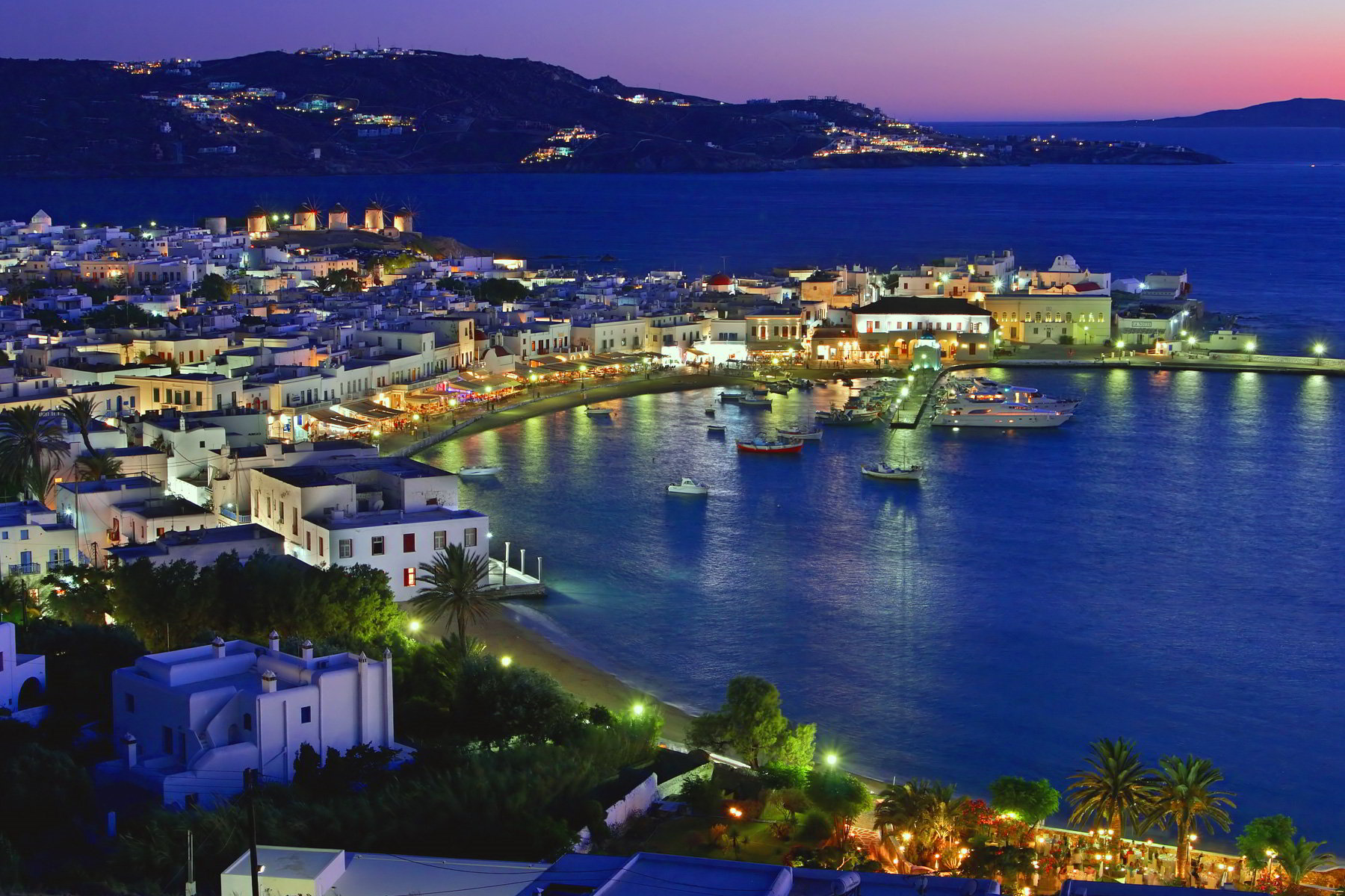 https://mdw-travel-data-us-east-1.s3.amazonaws.com/img/country/Greece/Mykonos-Town/img_02.jpg