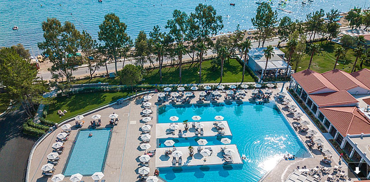 https://mdw-travel-data-us-east-1.s3.amazonaws.com/img/country/Greece/Paleros-Beach/img_01.jpg