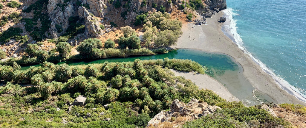 https://mdw-travel-data-us-east-1.s3.amazonaws.com/img/country/Greece/Palm-Beach-of-Preveli/img_02.jpg