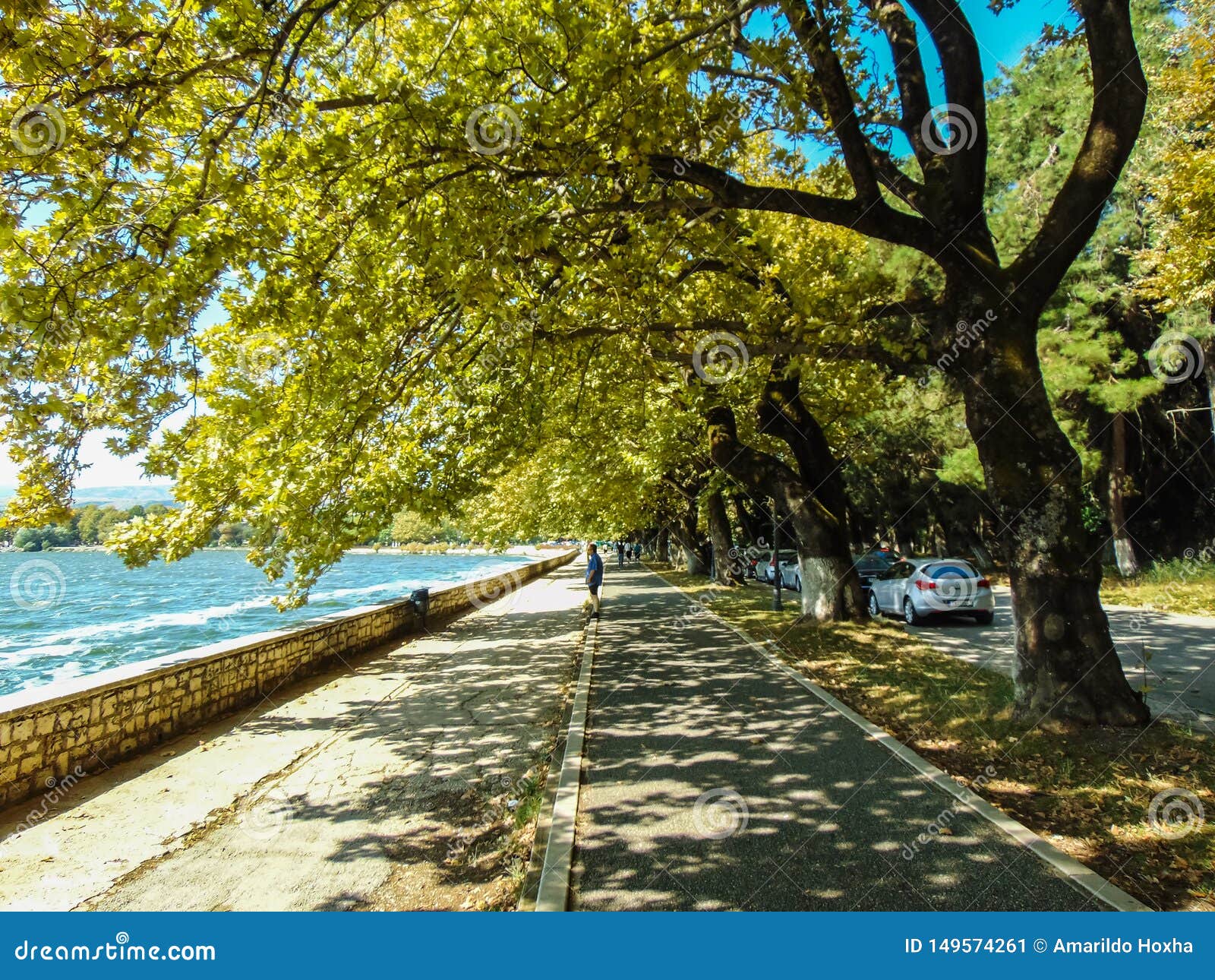 https://mdw-travel-data-us-east-1.s3.amazonaws.com/img/country/Greece/Pamvotida-Lake/img_03.jpg
