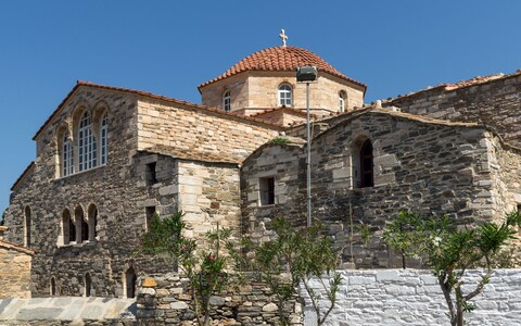 https://mdw-travel-data-us-east-1.s3.amazonaws.com/img/country/Greece/Panagia-of-Ekatontapiliani/img_03.jpg