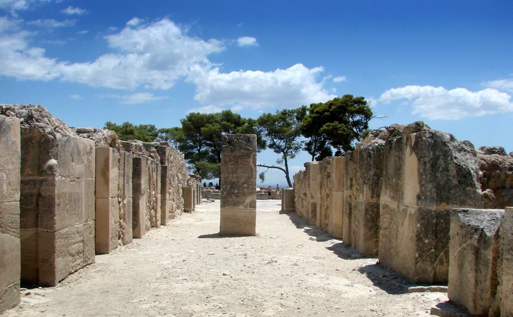 https://mdw-travel-data-us-east-1.s3.amazonaws.com/img/country/Greece/Phaistos/img_01.jpg
