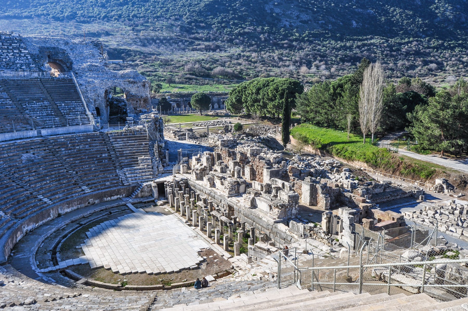 https://mdw-travel-data-us-east-1.s3.amazonaws.com/img/country/Greece/Philippi-Archaeological-Site/img_02.jpg