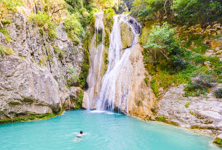 https://mdw-travel-data-us-east-1.s3.amazonaws.com/img/country/Greece/Polylimnio-Waterfalls/img_01.jpg