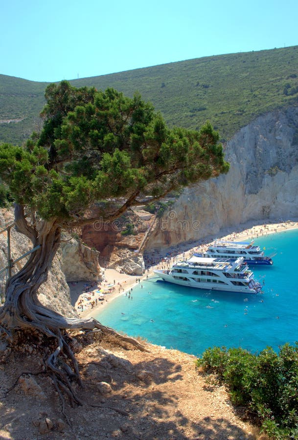 https://mdw-travel-data-us-east-1.s3.amazonaws.com/img/country/Greece/Porto-Katsiki-Beach/img_03.jpg