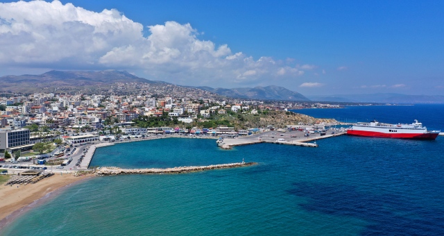 https://mdw-travel-data-us-east-1.s3.amazonaws.com/img/country/Greece/Rafina-Port/img_02.jpg