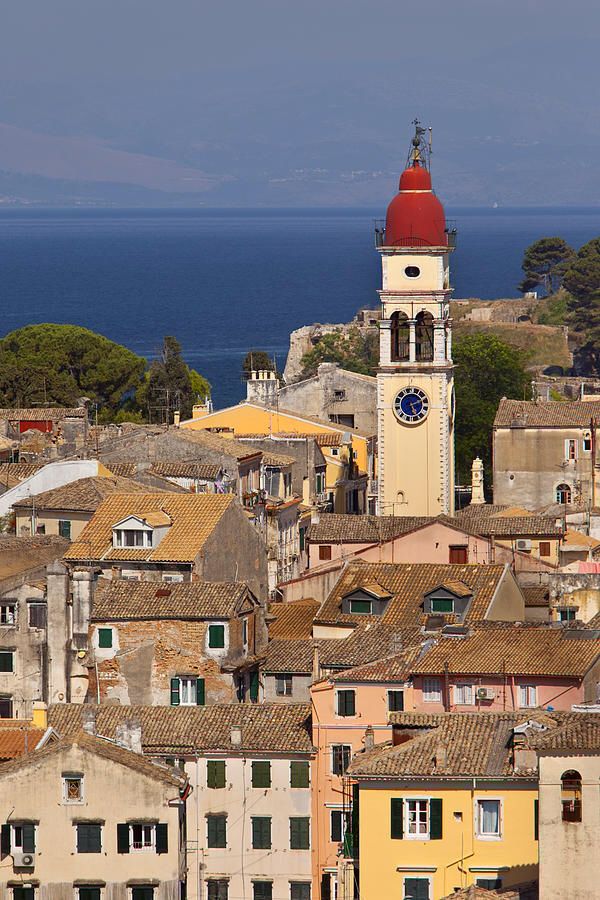 https://mdw-travel-data-us-east-1.s3.amazonaws.com/img/country/Greece/Saint-Spyridon-Church/img_00.jpg
