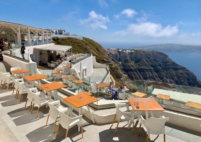 https://mdw-travel-data-us-east-1.s3.amazonaws.com/img/country/Greece/Santo-Winery/img_03.jpg