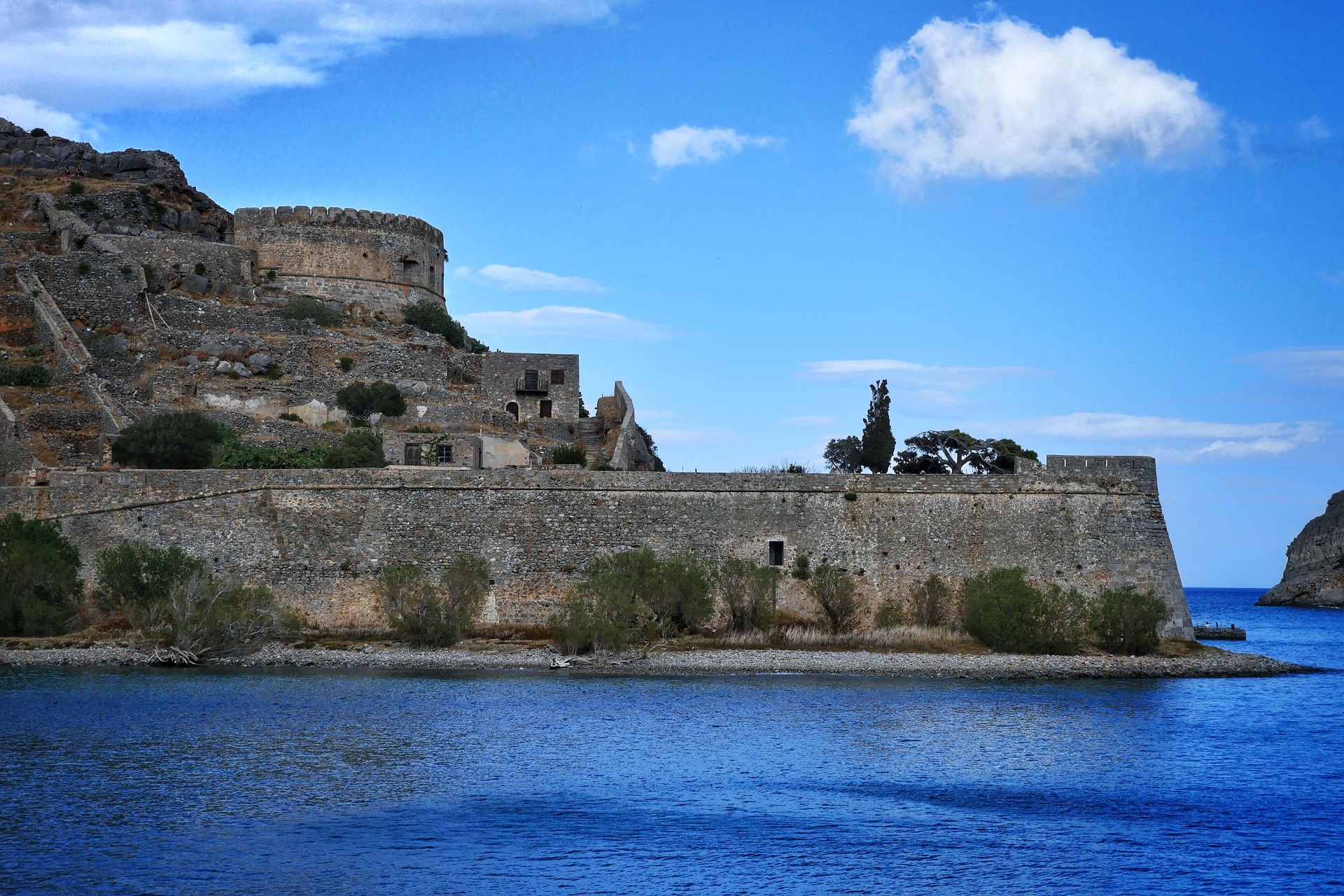 https://mdw-travel-data-us-east-1.s3.amazonaws.com/img/country/Greece/Spinalonga/img_01.jpg