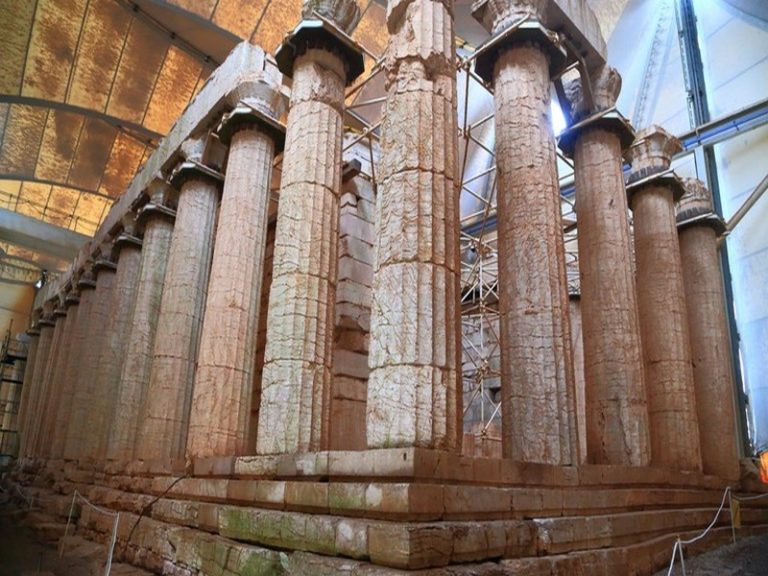 https://mdw-travel-data-us-east-1.s3.amazonaws.com/img/country/Greece/Temple-of-Apollo-Epicurius/img_03.jpg