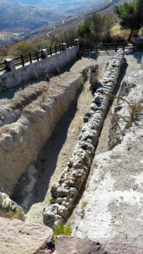 https://mdw-travel-data-us-east-1.s3.amazonaws.com/img/country/Greece/The-Petrified-Forest-of-Lesvos/img_02.jpg