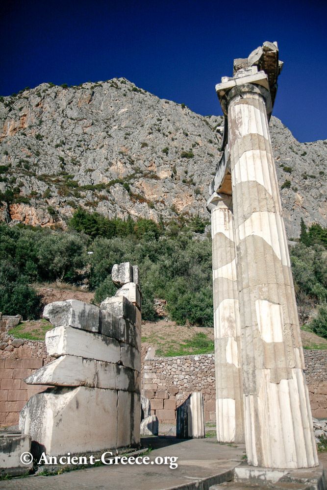 https://mdw-travel-data-us-east-1.s3.amazonaws.com/img/country/Greece/Tholos-of-Delphi/img_03.jpg