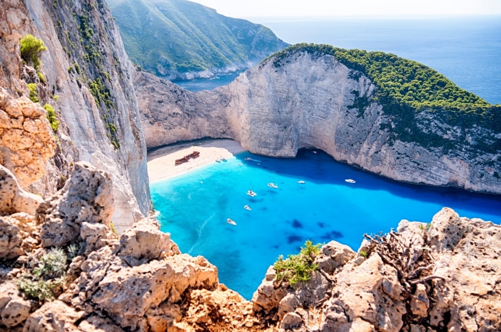 https://mdw-travel-data-us-east-1.s3.amazonaws.com/img/country/Greece/Umuri-Beach/img_03.jpg