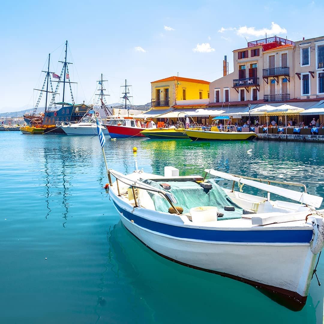 https://mdw-travel-data-us-east-1.s3.amazonaws.com/img/country/Greece/Venetian-Harbor-Rethymno/img_01.jpg