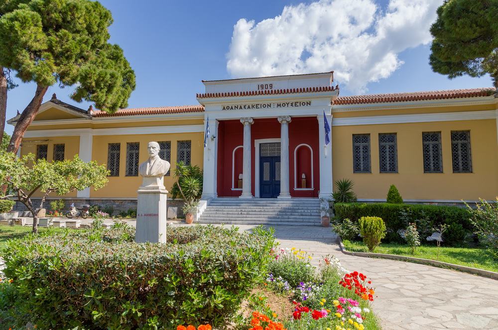 https://mdw-travel-data-us-east-1.s3.amazonaws.com/img/country/Greece/Volos-Municipal-Theatre/img_02.jpg