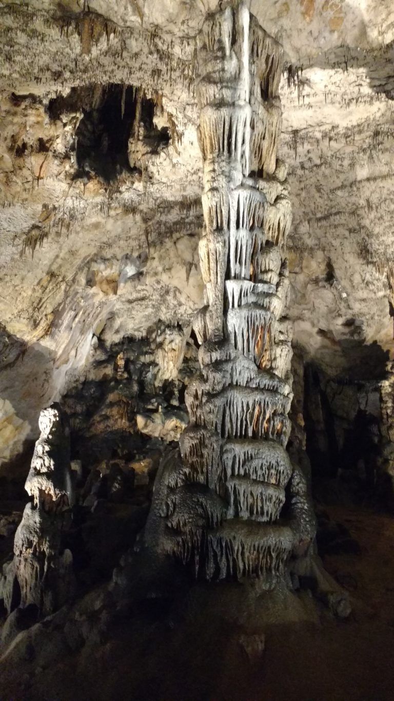 https://mdw-travel-data-us-east-1.s3.amazonaws.com/img/country/Hungary/Aggtelek-National-Park/img_03.jpg