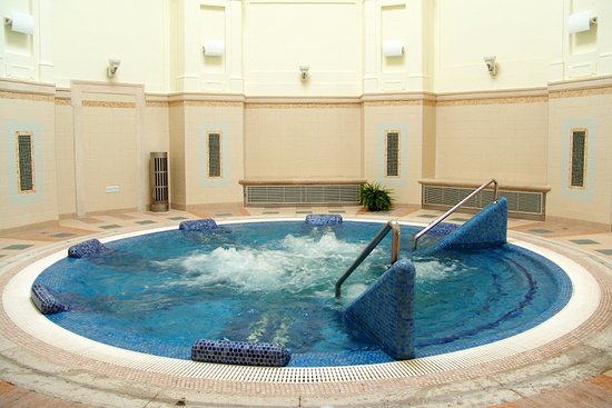 https://mdw-travel-data-us-east-1.s3.amazonaws.com/img/country/Hungary/Anna-Thermal-&-Medicinal-Bath/img_02.jpg