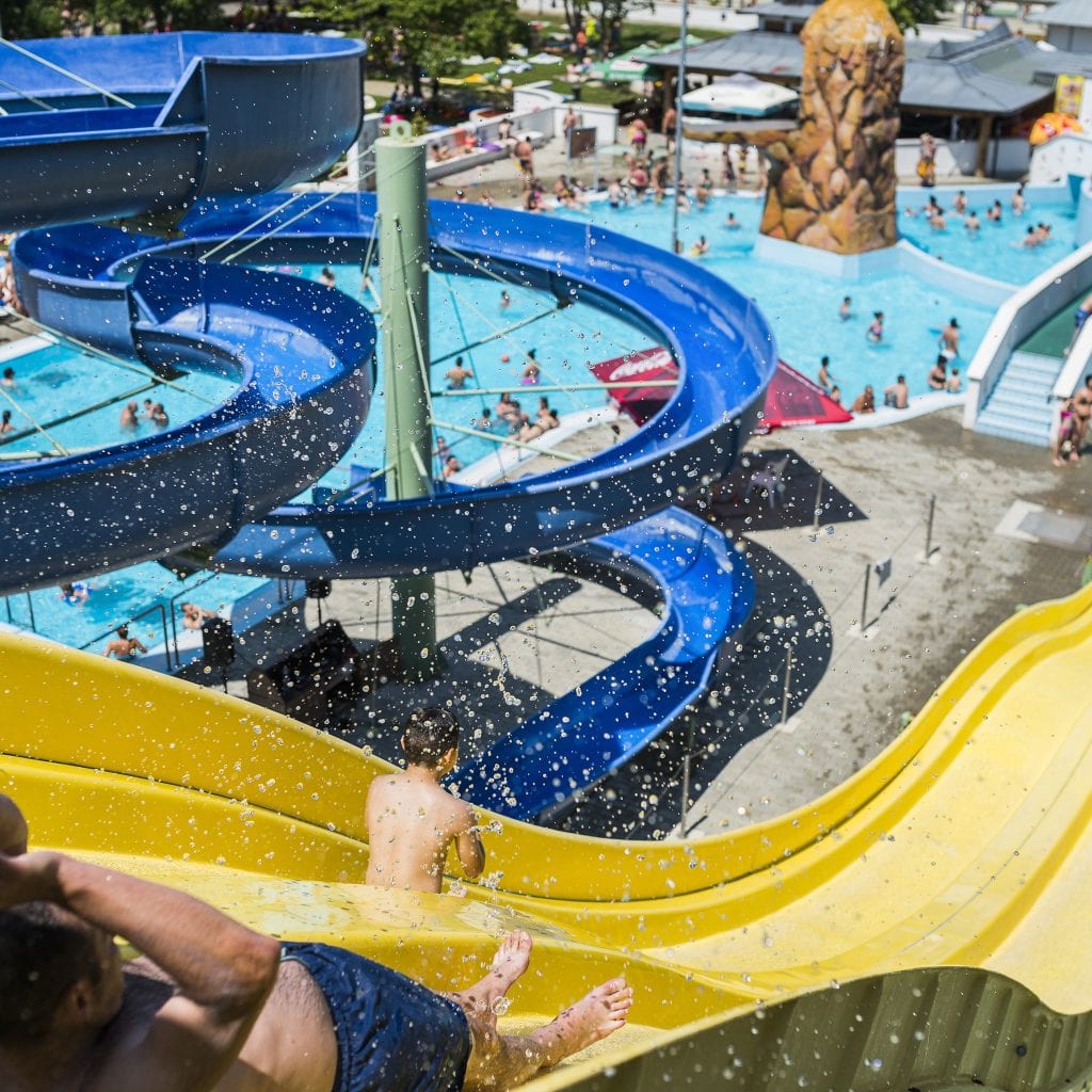 https://mdw-travel-data-us-east-1.s3.amazonaws.com/img/country/Hungary/Aquarius-Aquapark-Nyiregyhaza/img_01.jpg