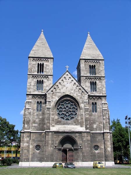 https://mdw-travel-data-us-east-1.s3.amazonaws.com/img/country/Hungary/Arpad-Hazi-Szent-Margit-Templom/img_02.jpg