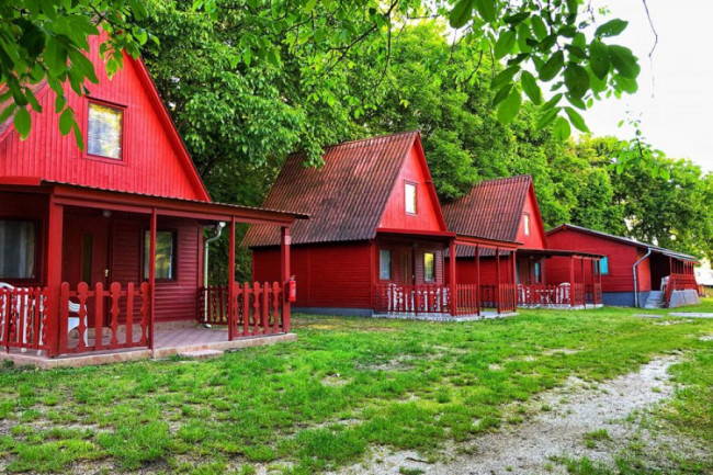 https://mdw-travel-data-us-east-1.s3.amazonaws.com/img/country/Hungary/Balatonederics/img_03.jpg