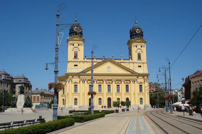 https://mdw-travel-data-us-east-1.s3.amazonaws.com/img/country/Hungary/Baptist-Church-Debrecen/img_01.jpg